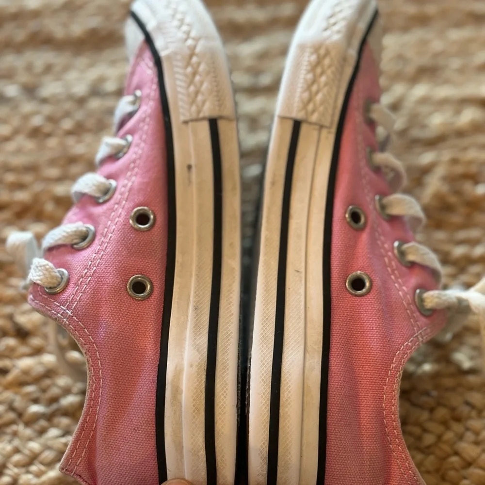 Converse Allstars low tops youth Size‎ 13 pink